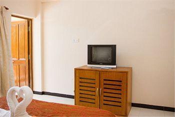 White Orchid Resort Candolim Exterior photo