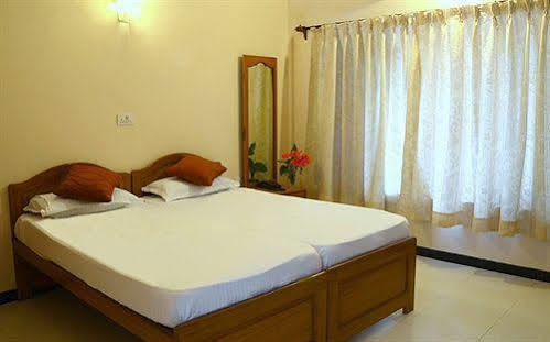 White Orchid Resort Candolim Exterior photo